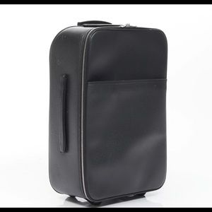 LOUIS VUITTON Taiga Pegase 60 Business black rolling suitcase luggage